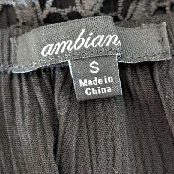 WOMEN'S "Ambiance" Short Black Crepe Peasant Top w Black Lace; Size S - Picture 4 of 5